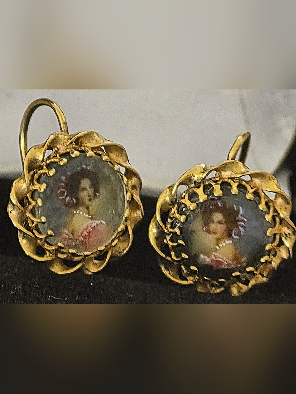 14k Gold Antique Portrait Earrings
